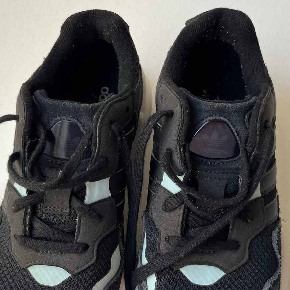 Adidas Kids Yung-96 Torsion Sneakers Chunky Retro Athletic Black Blue Youth 3.5 - Picture 8 of 12